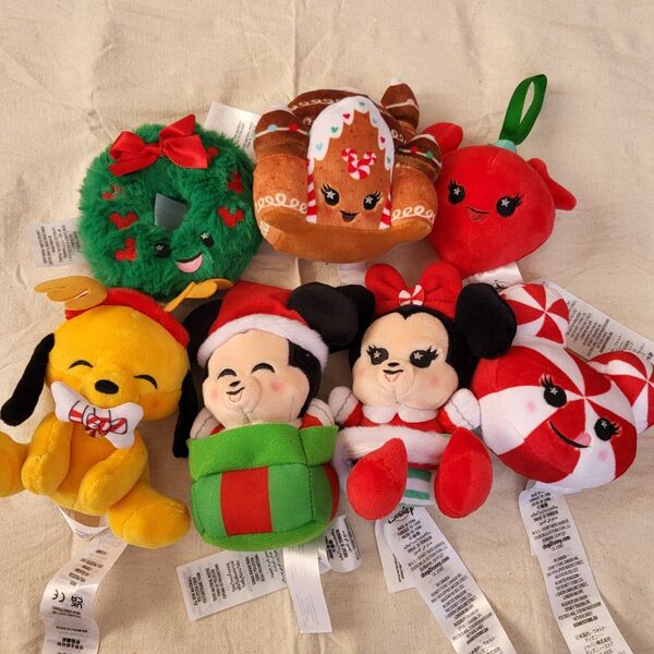 wishables ディズニー ぬいぐるみ クリスマス ミッキー プルート ぬいぐるみバッジ ぬいば ツムツム