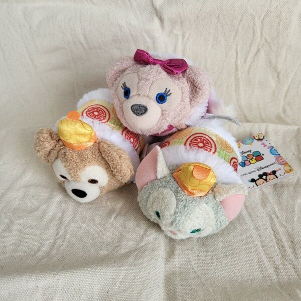 ディズニー 海外 ツムツム TSUM TSUM ぬいぐるみ 旧正月 香港 ダッフィー ジェラトーニ シェリーメイ ディズニーストア