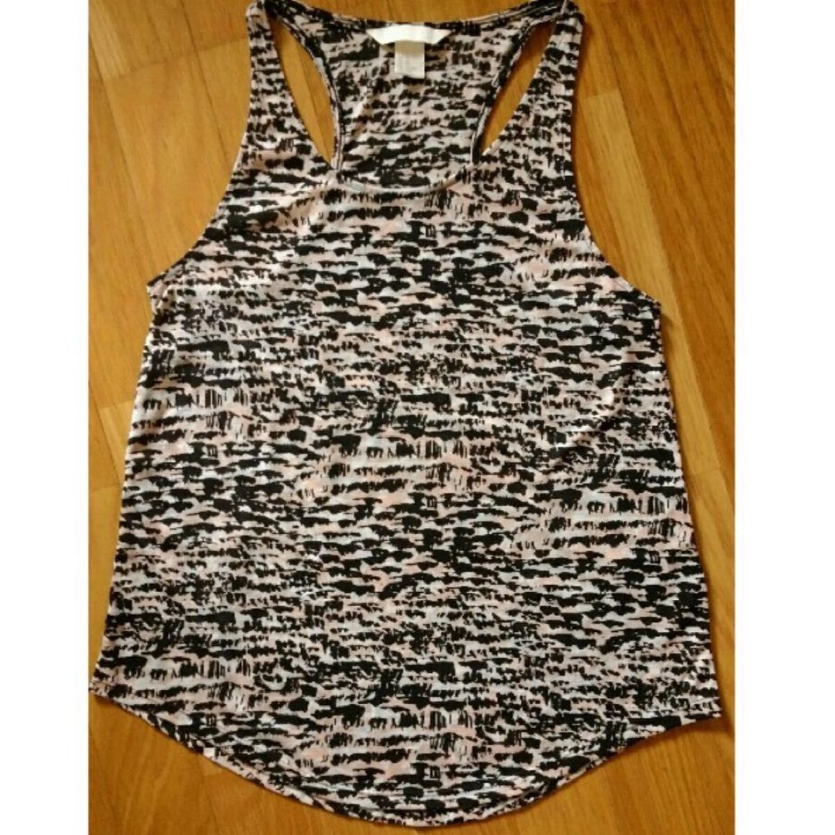 H&M ノンスリーブカットソー 秋冬用 Mサイズ程度