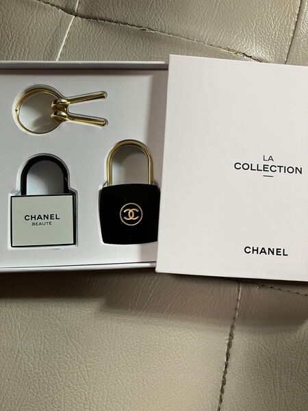 シャネル CHANEL ノベルティラコレクション カデナ 南京錠 キーホルダー キーリング