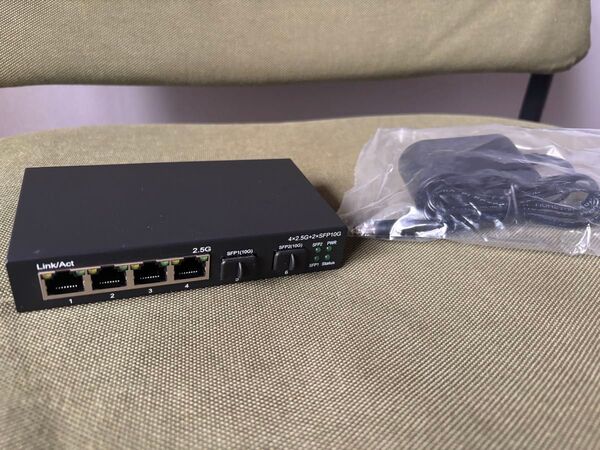 新品 6口 2.5G+10G スイッチ + 新品3m AOCケーブル2本
