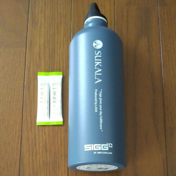 SUKALA SIGGボトルとLAVA BRM1.3×2個
