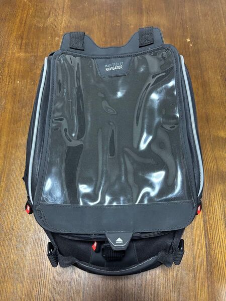 GIVIバイク用 タンクバッグ 15L タブレットホルダー付き