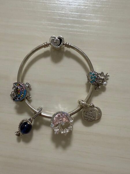 PANDORAシルバーブレスレット チャーム付き パンドラ