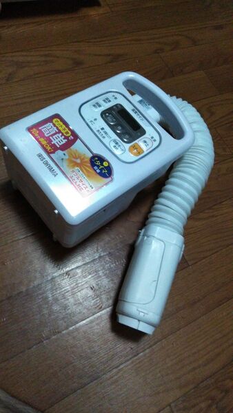 アイリスオーヤマ カラリエ ふとん乾燥機