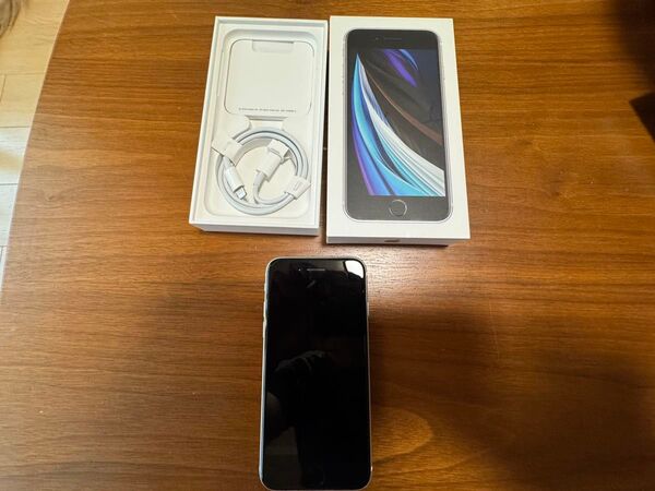 iPhone SE2 SIMフリー SIMロックなし