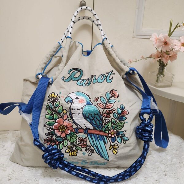 オウムと花柄の刺繍バック ショルダーストラップ付◆エコバッグ◆新品