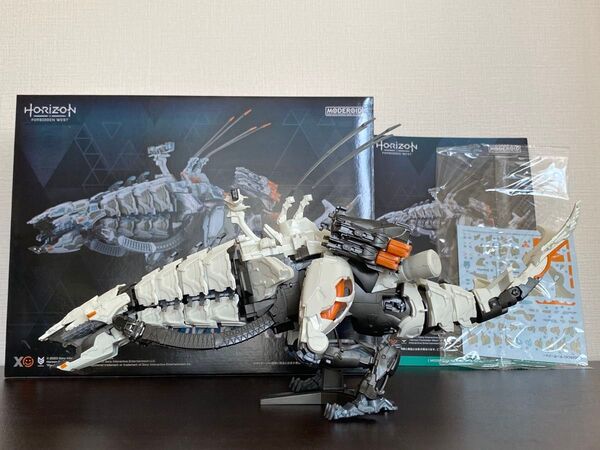 完成品 組立済み MODEROID サンダージョー プラモデル フィギュア Horizon Forbidden West