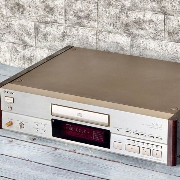 SONY「CDP-555ESJ」ESシリーズCDプレーヤー上位機種