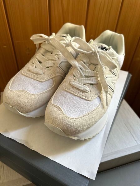 New Balance WL574 オフホワイト 23.5cm
