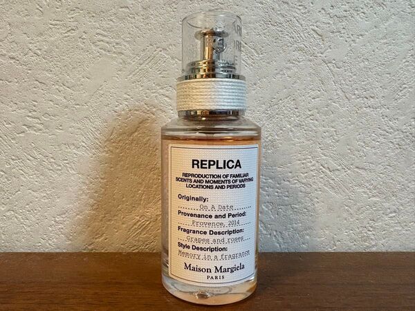レプリカ オードトワレ オン ア デート 30ml 香水 Maison Margiela オードトワレ REPLICA