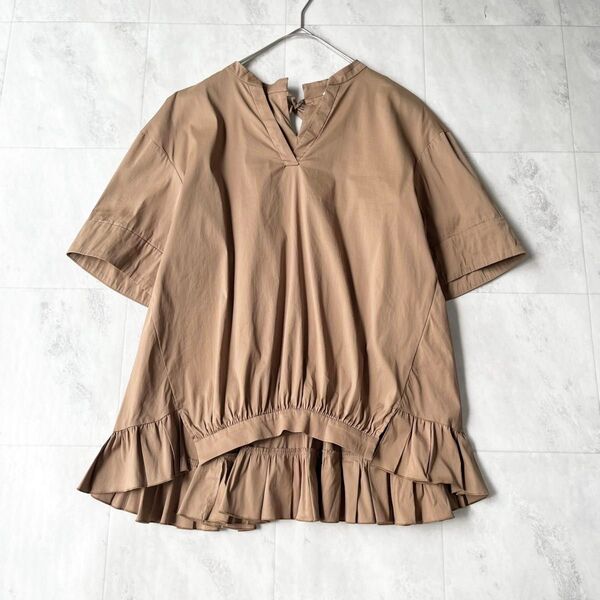 【美品】SONO 裾フリル Vネックブラウス 半袖 プルオーバー