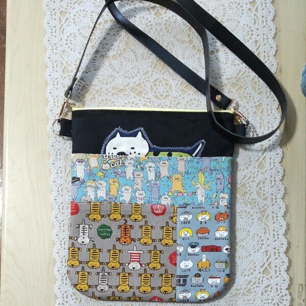 113 コットンこばやし デカねこ アップリケ サコッシュ ハンドメイド