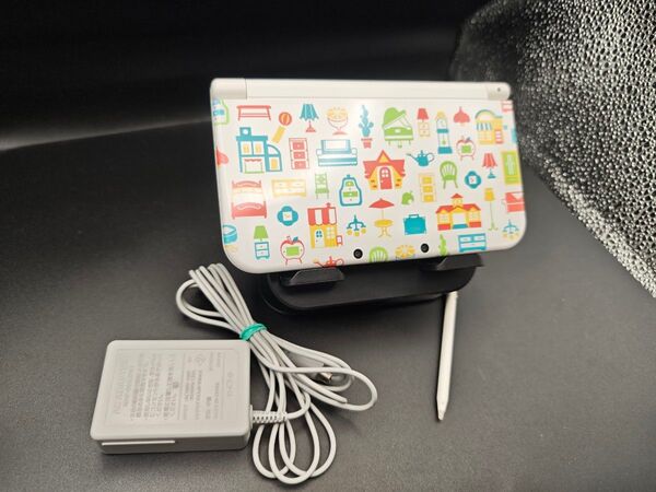 極美品 Newニンテンドー3DS LL どうぶつの森 ハッピーホームデザイナー パック SD 充電器 純正タッチペン 限定