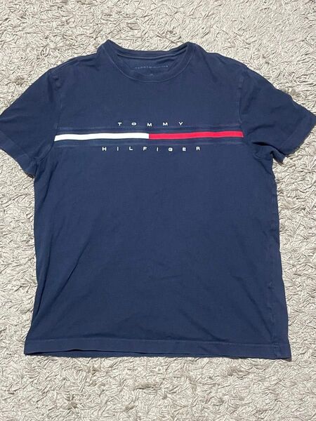 TOMMY HILFIGER ネイビー Tシャツ