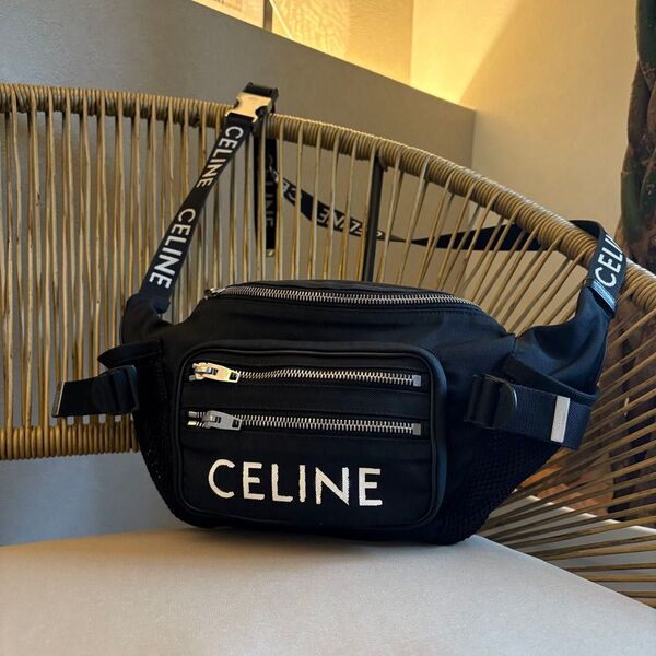 CELINE セリーヌ トレッキングベルトバッグ ロゴ入り ブラック ウエストバッグ ショルダーバッグ ウエストポーチ