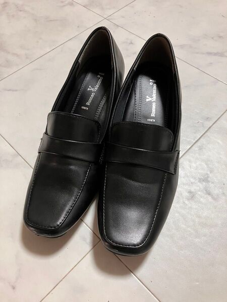 美品 ロメオバレンチノ Romeo Valentino 走れるパンプス 24.5 通勤靴 3E 黒 ローファー