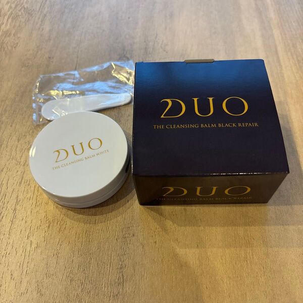 DUO クレンジングバーム ブラックリペア90g EX ホワイトEX18g、スパチュラ1本