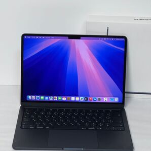 極美品 Macbook Air M4 13インチ 2025 ミッドナイト