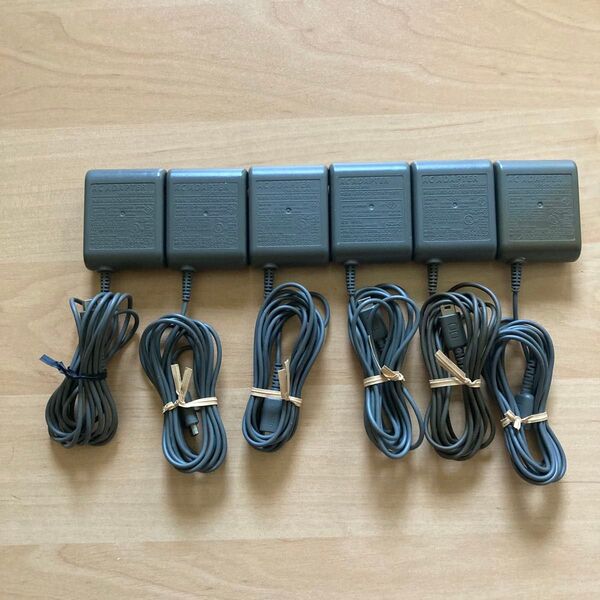 USG-002 充電器 ACアダプター ニンテンドーDS Lite②