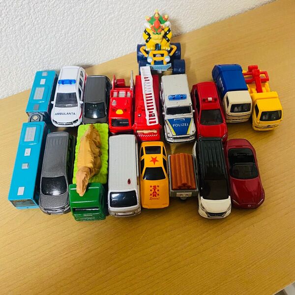 トミカ ミニカー ハッピーセット まとめ売り おもちゃ 車 子供