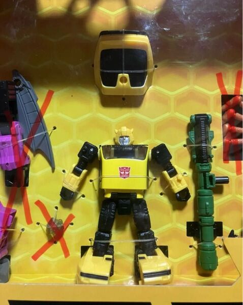 トランスフォーマー レガシー バズワージーバンブルビー ワールドコロイド バンブルビー WFC