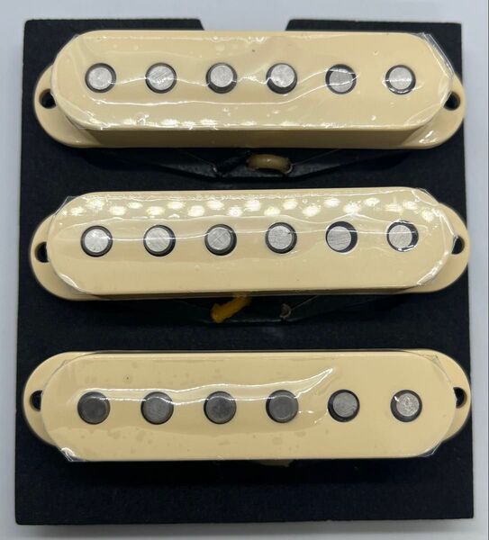 FENDER Custom Shop Fat '60s クローン 黄 アイボリー フェンダー ピックアップ ストラト PU