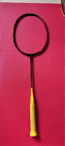 YONEX ASTROX 99 pro 4UG5