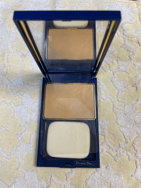 ☆Dior☆ タンコンパクトディオールリフト ファンデーション