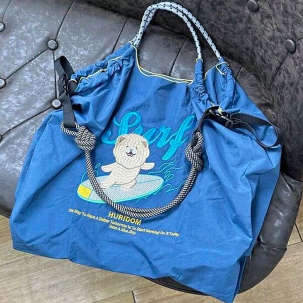 【新品】サーフィン犬刺繍ナイロントート 肩掛けストラップ付 エコバッグ 犬柄 ★ボールアンドチェーン好きな方