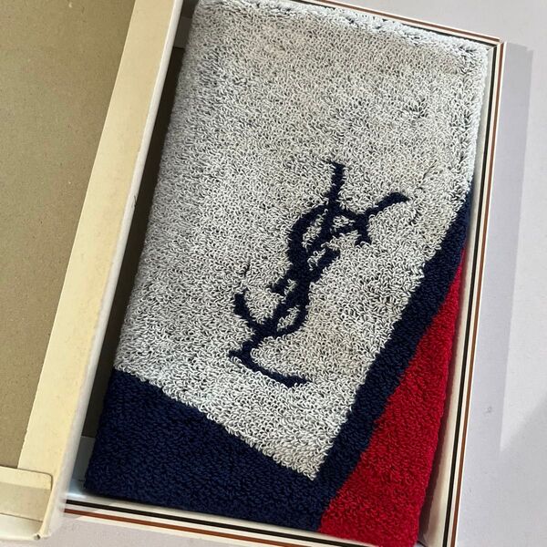 未使用 YSL イヴ・サンローラン ハンカチ タオルハンカチ ハンドタオル