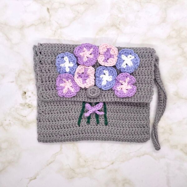 オーダーページ ネモフィラ ポーチ 紐付き 編み物 刺繍糸 毛糸 かぎ針編み グレー 花束 リボン お花 フラワー フラワーブーケ