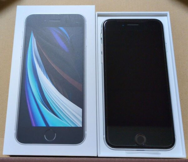 8915 新品未使用 iPhone SE2 第2世代 64GB ホワイト SIMフリー