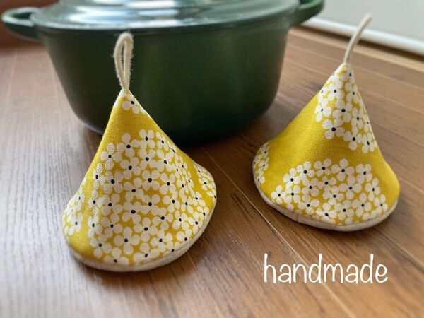 ☆ハンドメイド☆三角鍋つかみ☆サークルフラワーイエロー