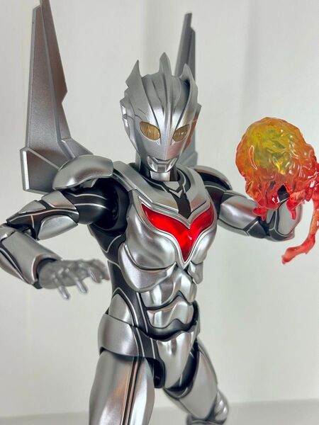 ブルコ ウルトラマンノア プラモデル リペイント