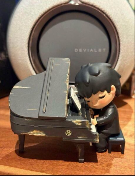 Popmart Hirono The Pianist Figure 正規品