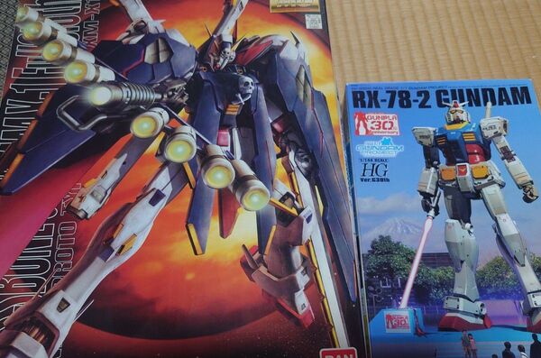 MG クロスボーンガンダムX-1フルクロス・HG RX-78-2 ガンダム Ver.G30th