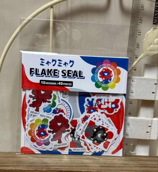 ミャクミャク 万博 フレークシール ステッカー EXPO2025 新品 カラフル