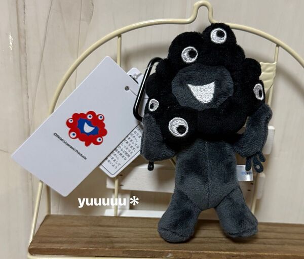 万博 ミャクミャク ブラック ぬいぐるみ カラビナ付き マスコット キーホルダー 立ち 新品