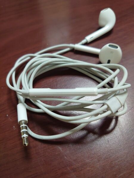【動作確認済み】Apple純正イヤホン Earpods(3.5mm ヘッドフォンプラグ)