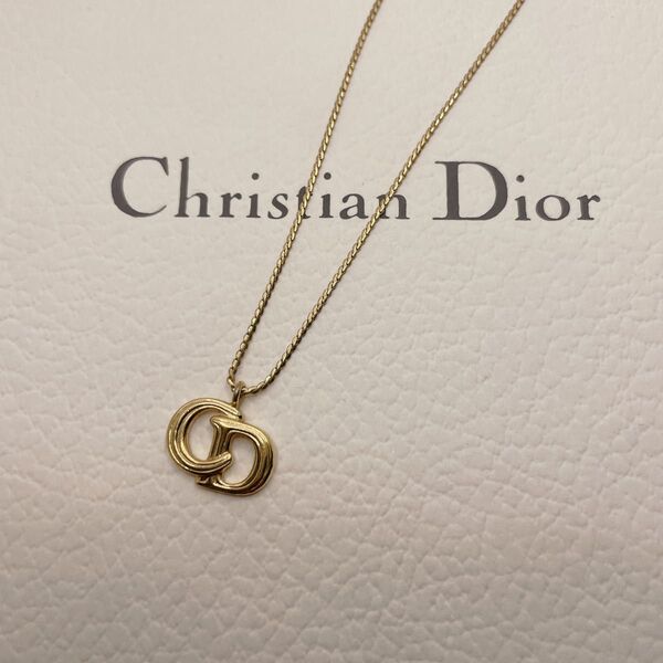 Christian Dior クリスチャンディオール ロゴ ゴールド ネックレス アクセサリー ゴールド