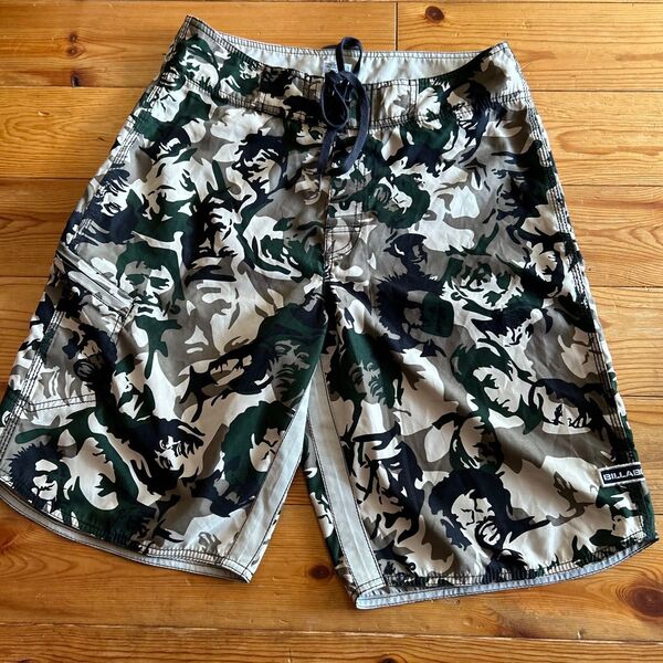 BILLABONG ボードショーツ ブルースリー ジミヘン ヒーロー顔迷彩プリント