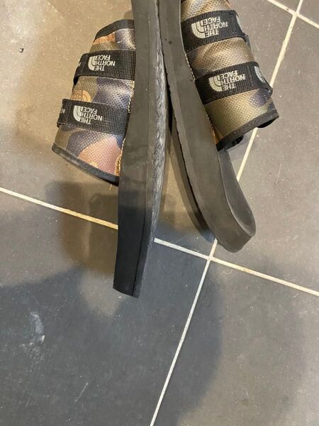North faceサンダル