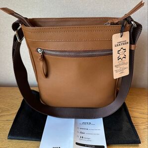 【新品 未使用】本革 レザー JOYA ショルダーバッグ 縦型 ジョヤ 肩掛けカバン