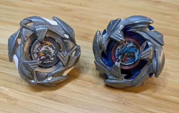 ベイブレードX コバルトドラグーン、ヴァイスタイガー