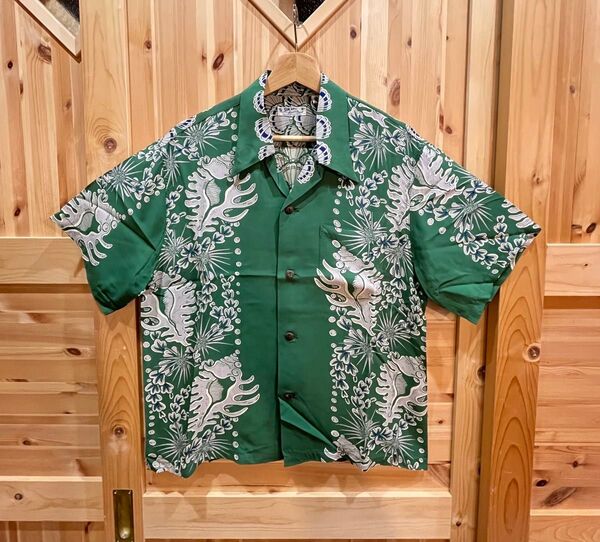 SUN SURF サンサーフ アロハシャツ レーヨン シェル柄 M