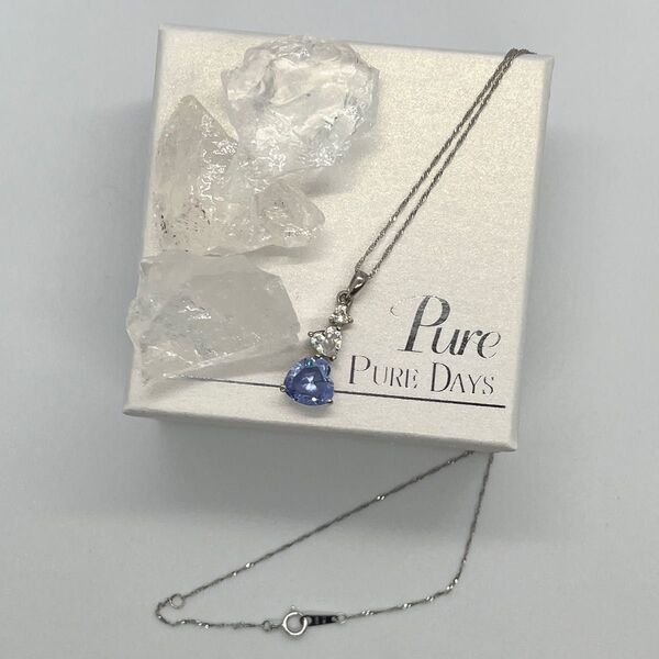美品 18K WG ネックレス
