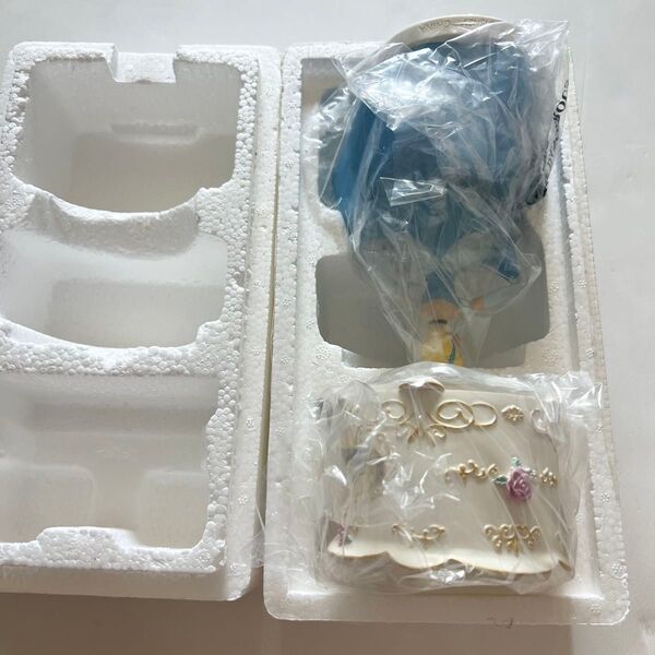 年代物 新品未使用品 ディズニー シンデレラ 腕時計 フィギュアケース