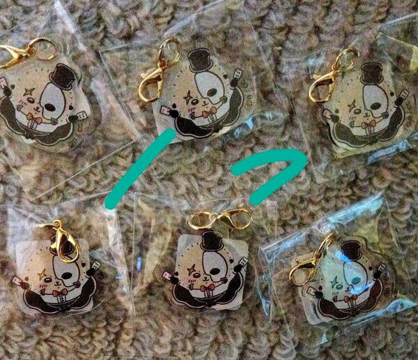まじかるちいかわ ミニアクリルチャームinカプセル ラッコ オンライン くじ キーホルダー アクキー ラッコ先生 ポイント消化