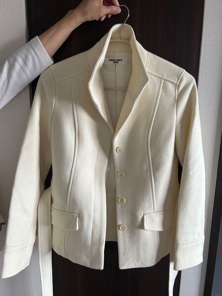 NATURAL BEAUTY BASIC ノーカラージャケット オフホワイト M